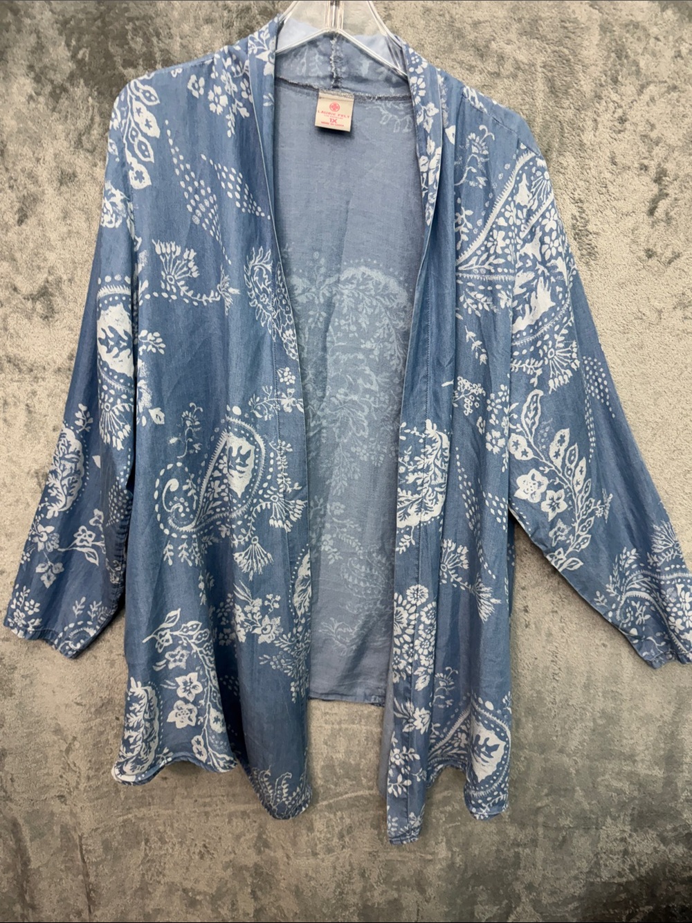 Laurie Felt 1X Blue and White Floral Open-Front Kimono Cardigan